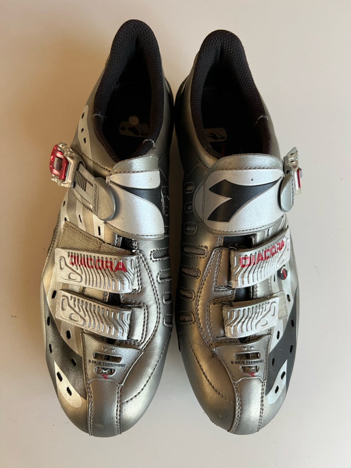 Cykelsko DIADORA