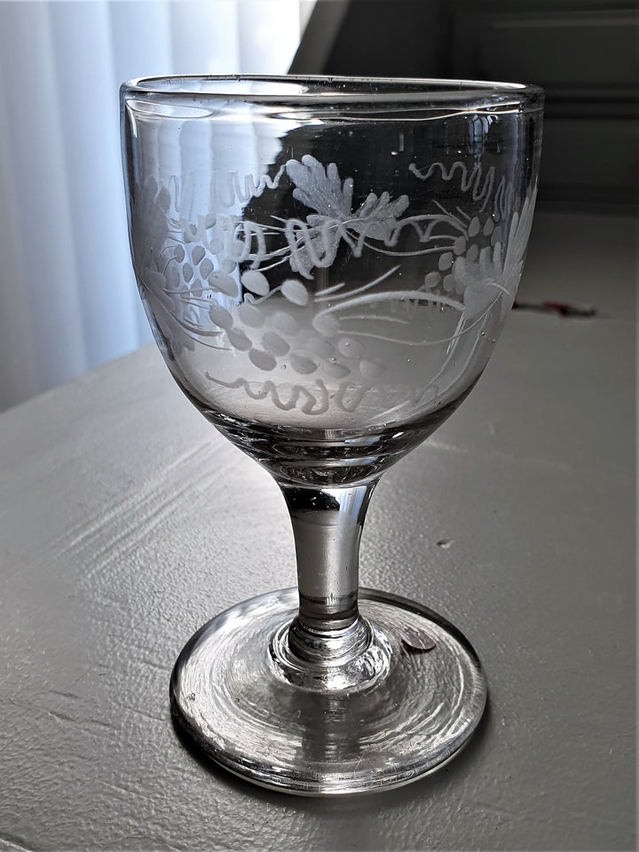 Glas, Holmegaard vinløvsglas 1853