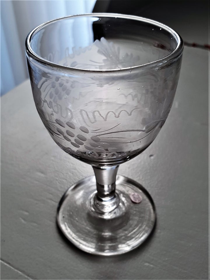 Glas, Holmegaard vinløvsglas 1853