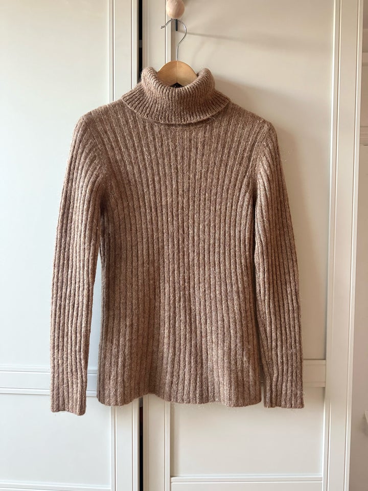 Sweater, Julie Fagerholt