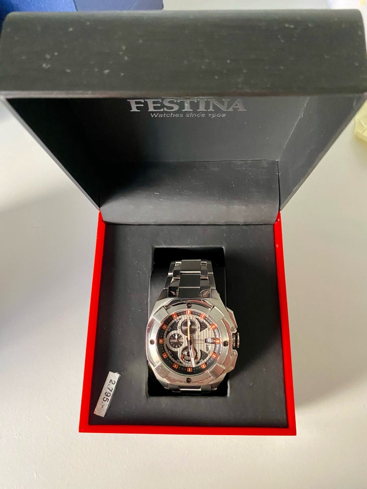 Herreur, Festina