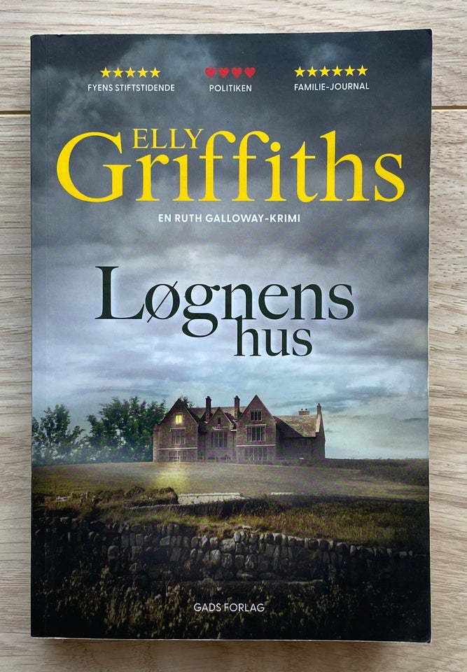 Løgnens hus, Elly Griffiths,