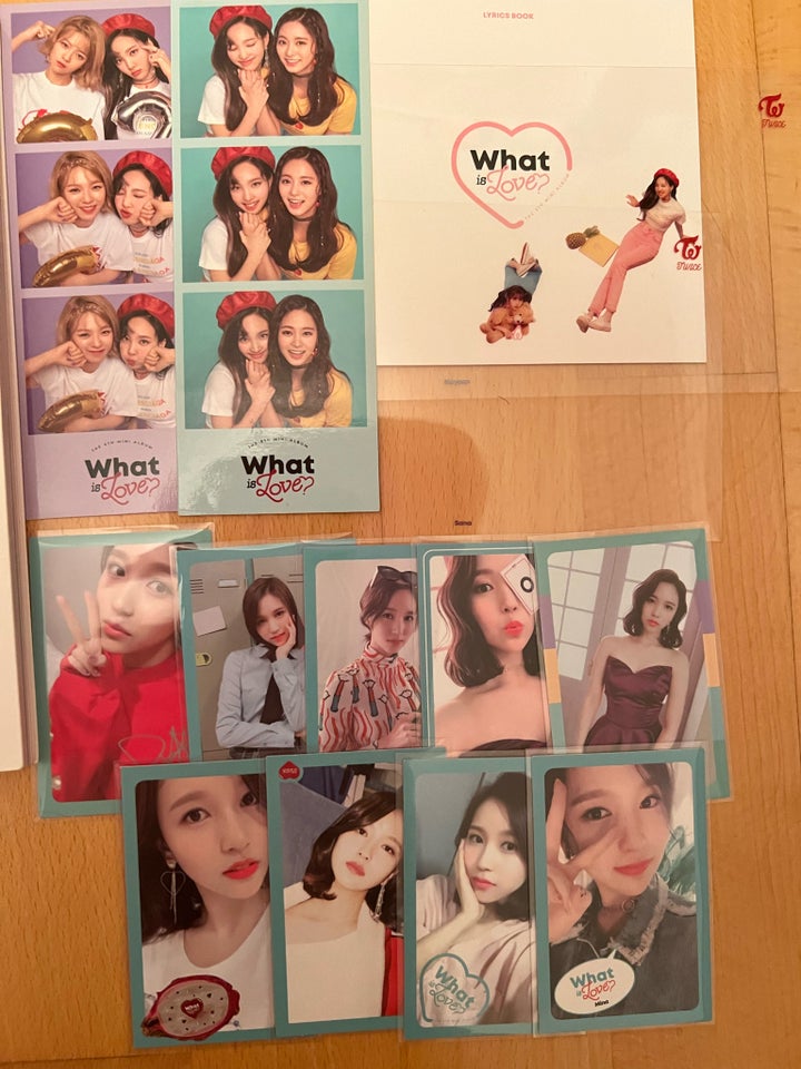 Twice: What is love , pop