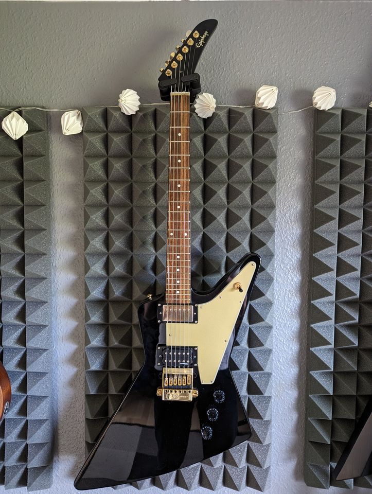 Elguitar, Epiphone Explorer