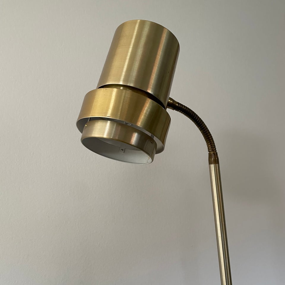 Gulvlampe, Retro Floistad