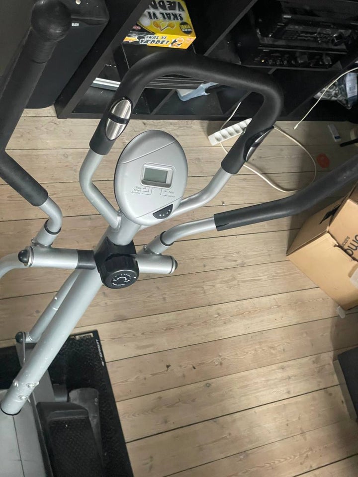 Crosstrainer, cross trainer,