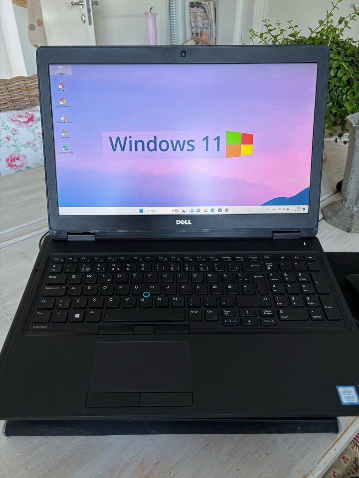 Dell Latitude 5580 ( Win 11 /