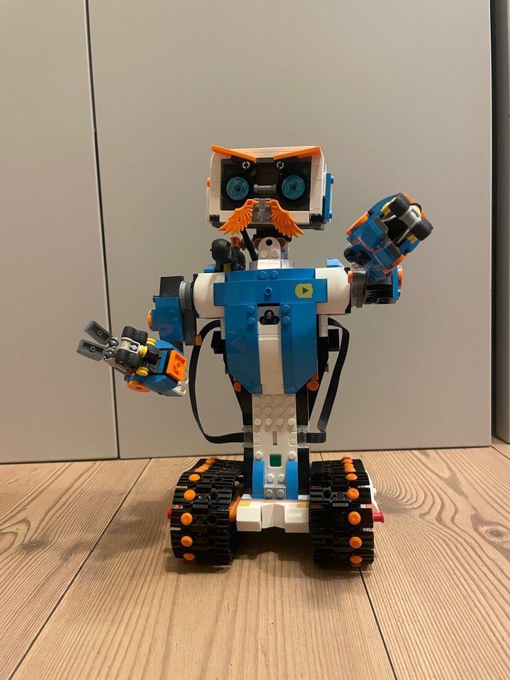 Lego City Boost Robot 17101