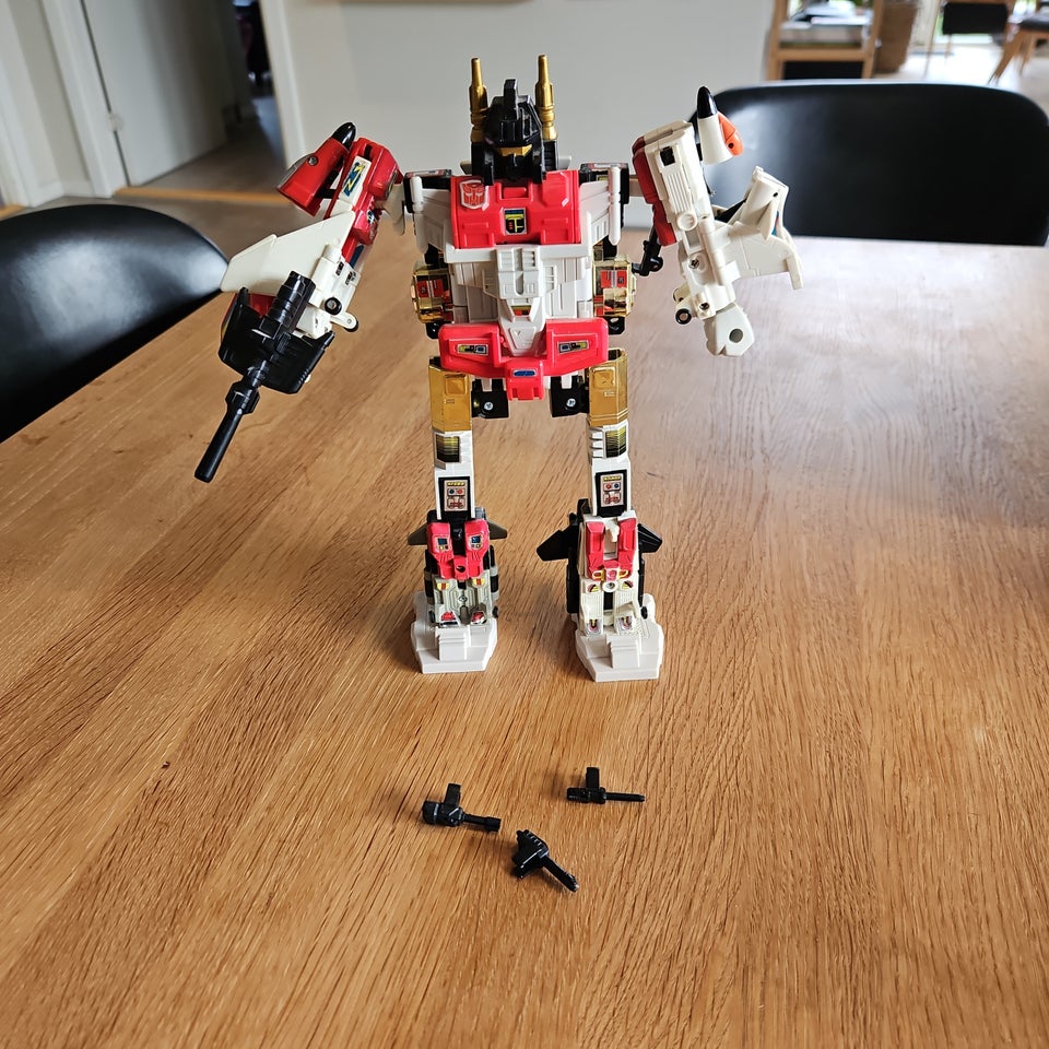 Transformers G1 Superion, Hasbro