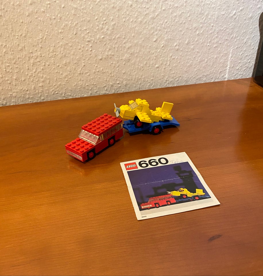 Lego System 660 - Car with Plane