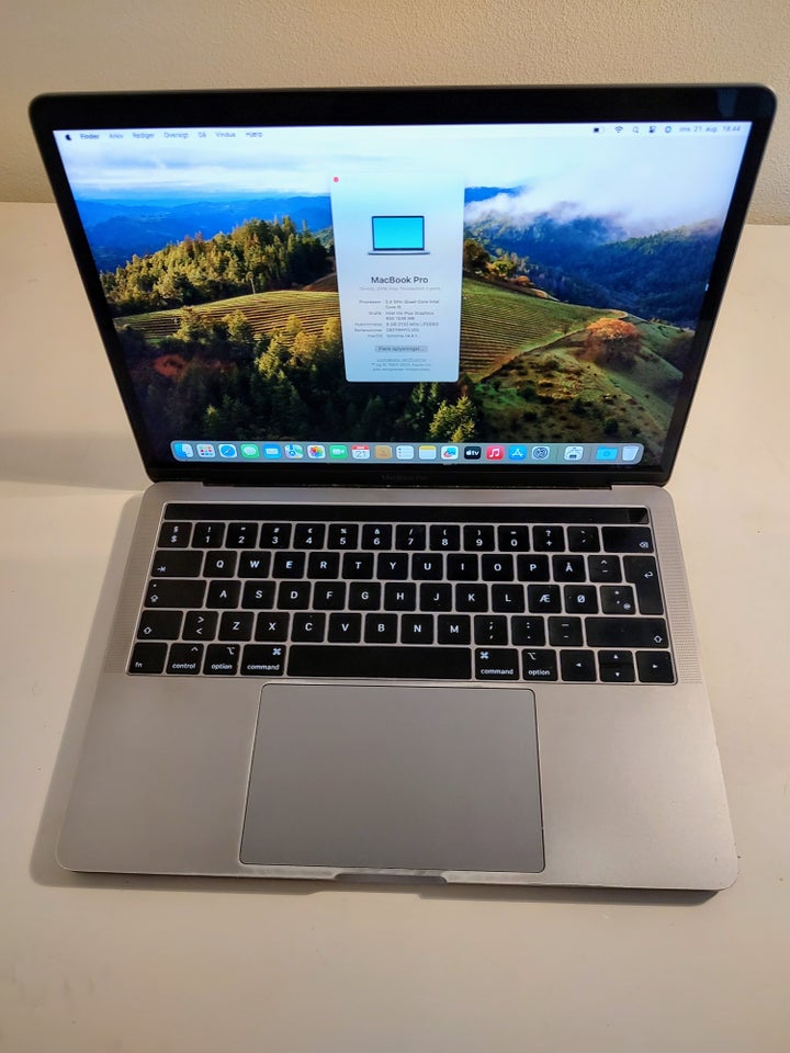 MacBook Pro, 2019 touchbar, 2,4 GHz