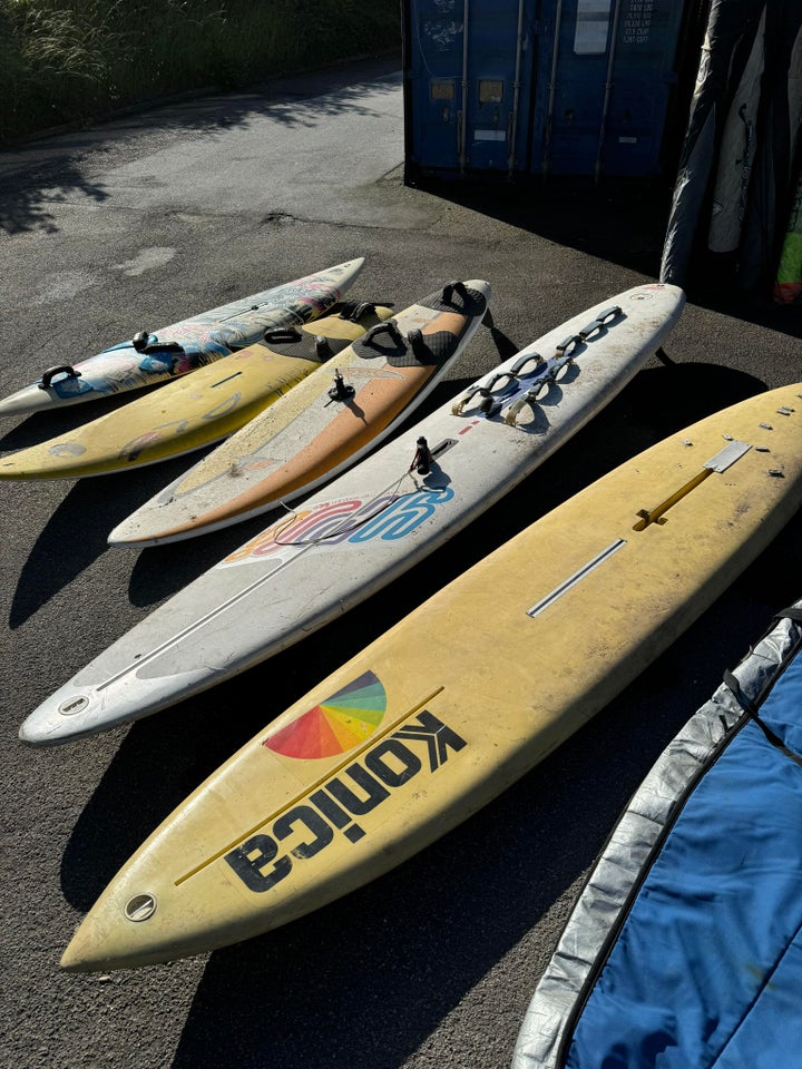 Forskelligt ældre windsurfing