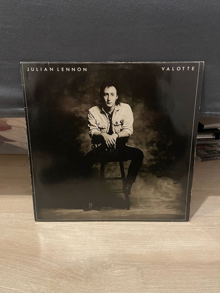 LP, Julian Lennon, Valotte