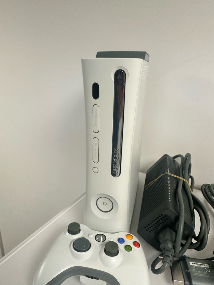 Xbox 360 Arcade 60GB Perfekt