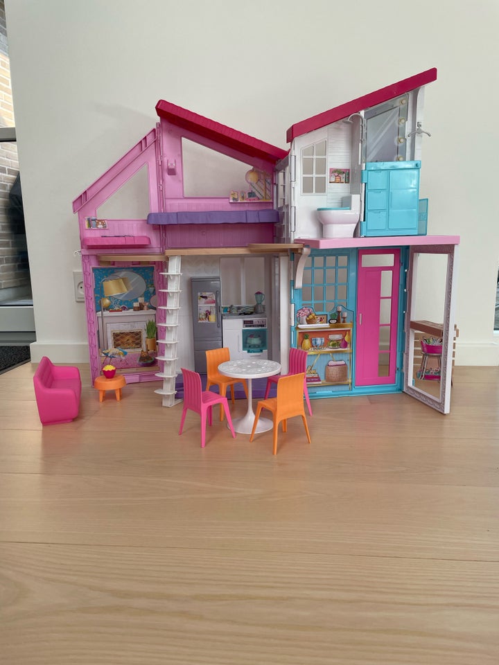 Barbie, Barbie hus/ foodtruck / bil