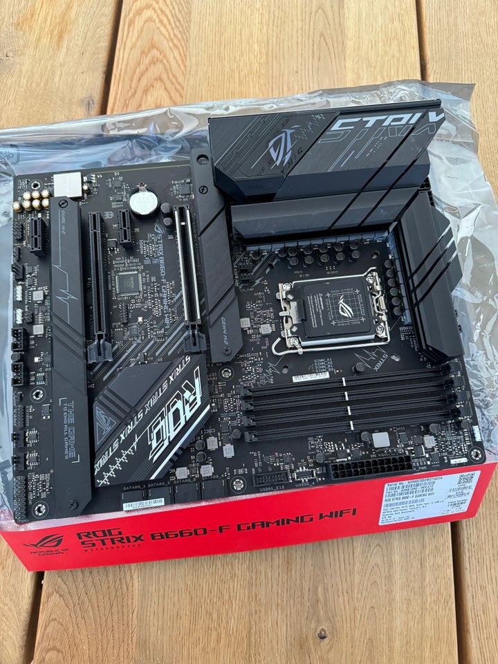 Bundkort, Asus Rog Strix, B660-F