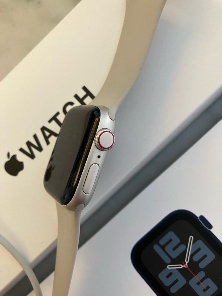 Smartwatch, Apple