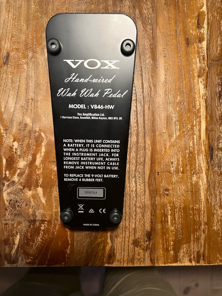 Wah pedal, Vox V846-HW