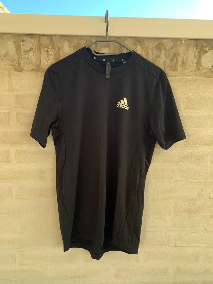 T-shirt T-shirt Adidas