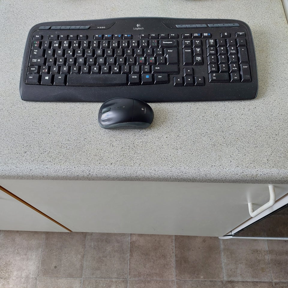 Tastatur Logitech K330