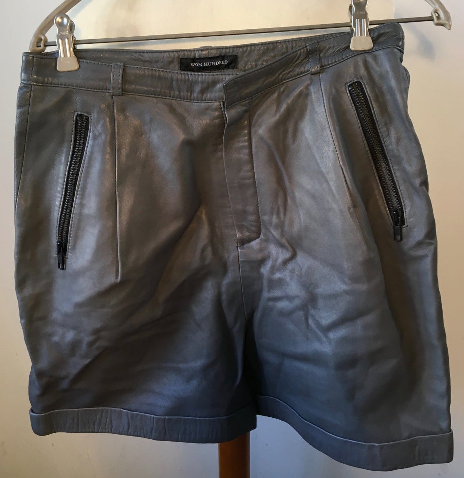 Shorts, Won Hundred, str. 36