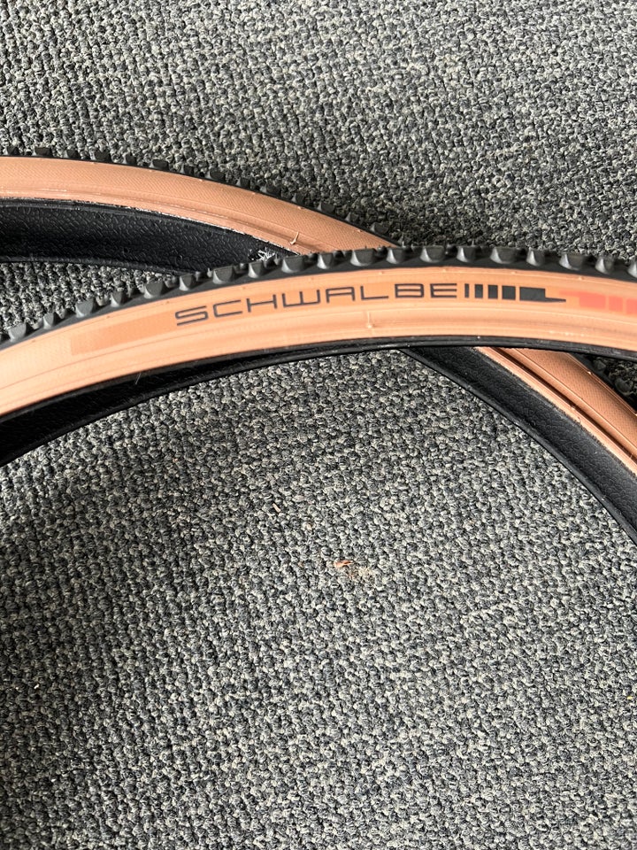 Dæk Schwalbe 700x33