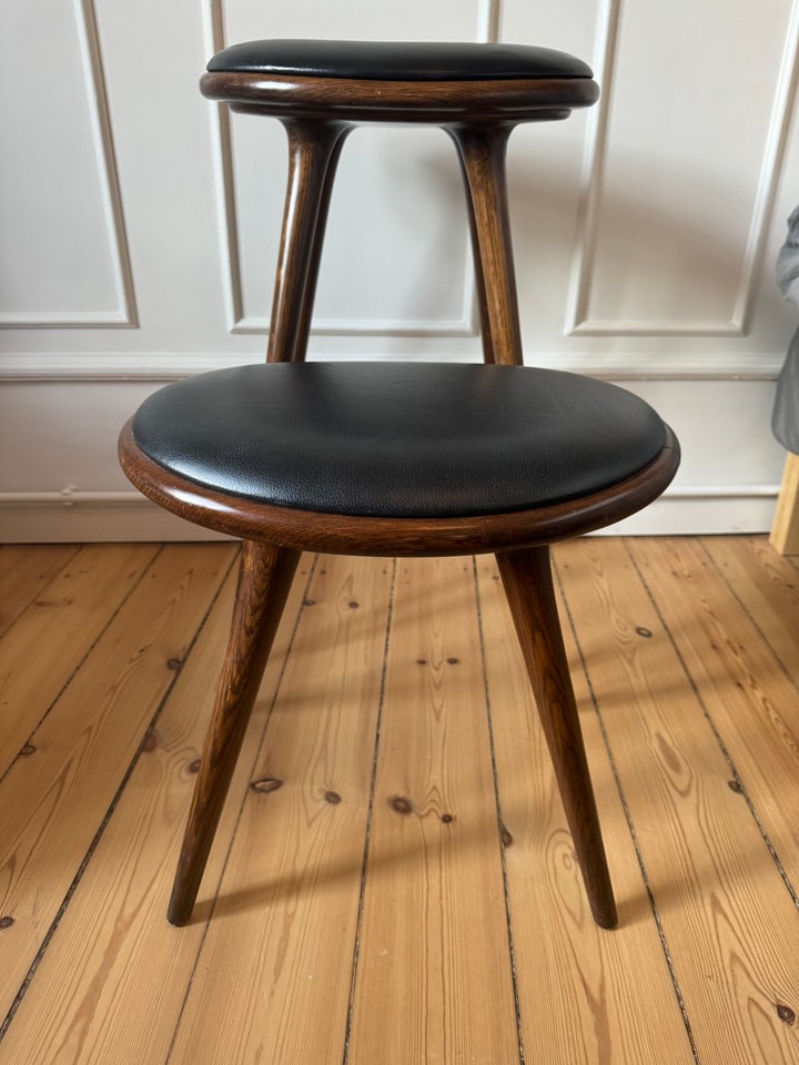 Anden arkitekt Mater Bar Stool 