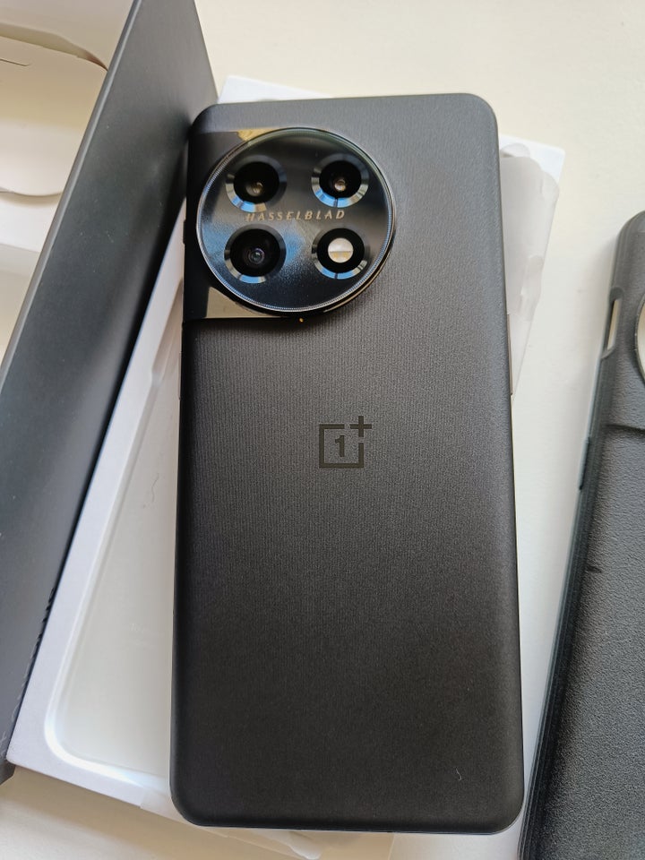 OnePlus OnePlus 11 5G, 256 , Perfekt