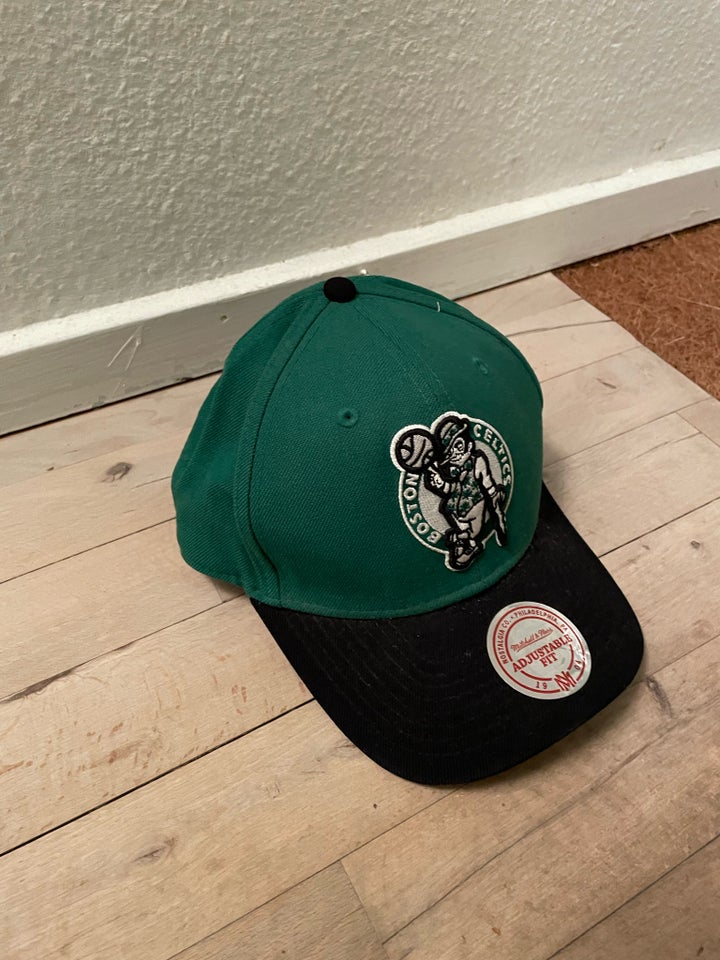 Cap, Mitchell  Ness, str.