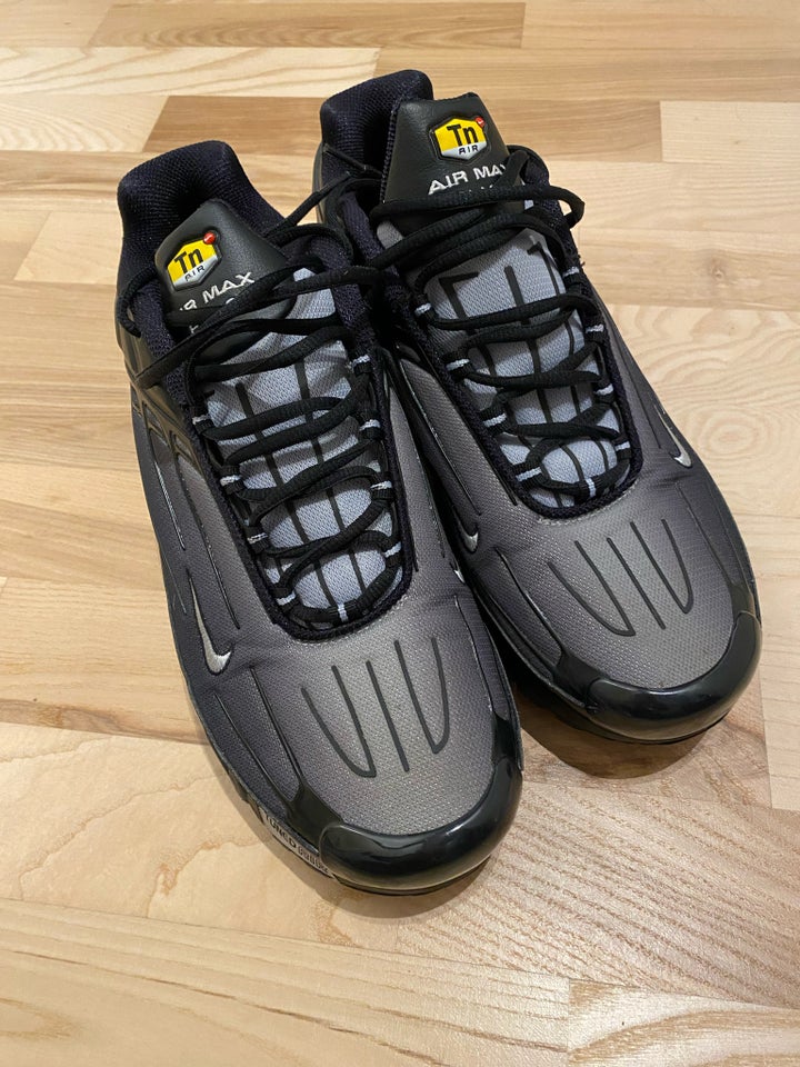 Sneakers, Nike air max plus III,