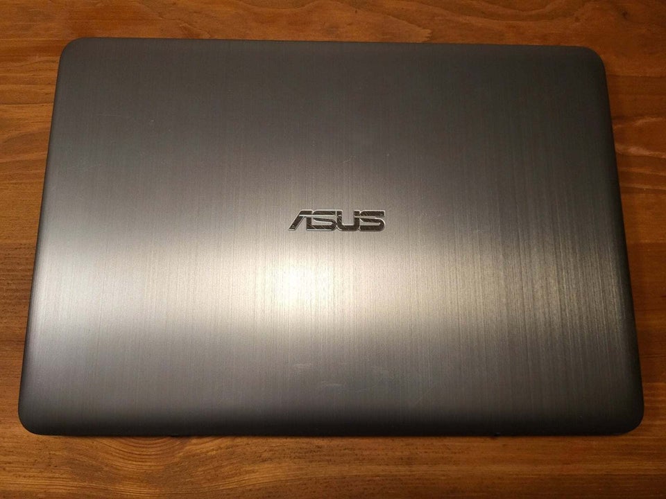 Asus E403NA-FA007T, 1.1-2.5 GHz, 4