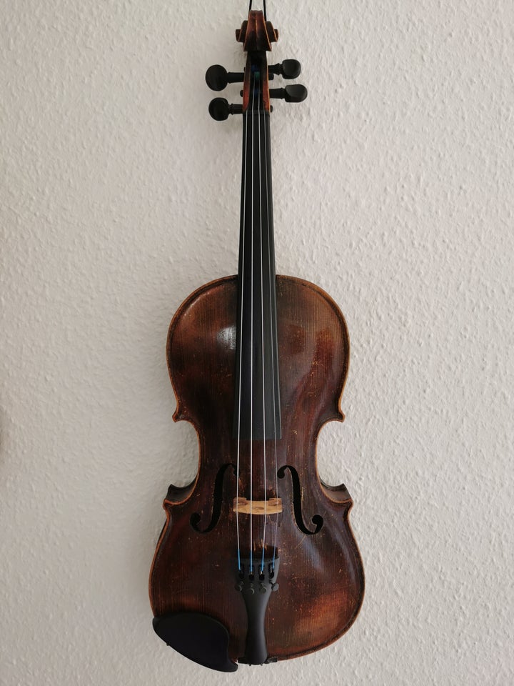 Gamle 4/4 Steiner violin