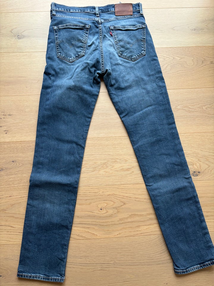 Jeans, Levis, str. 32