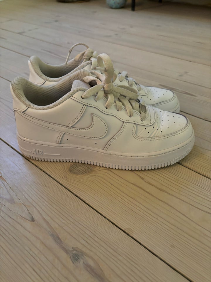 Sneakers, str. 40, Nike