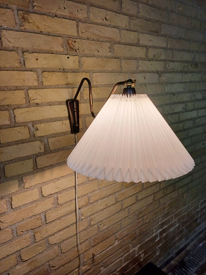 Væglampe Vintage svingarmslampe