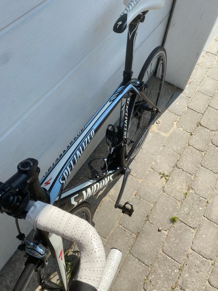 Racercykel med Carbon stel