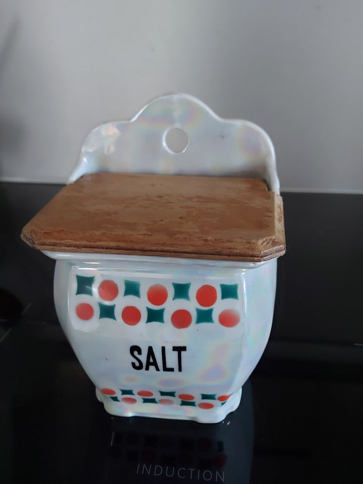 Porcelæn Saltkar med låg