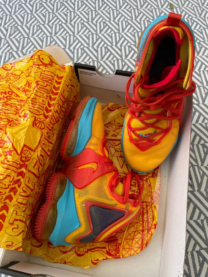 Basketstøvler Nike Lebron xix 19