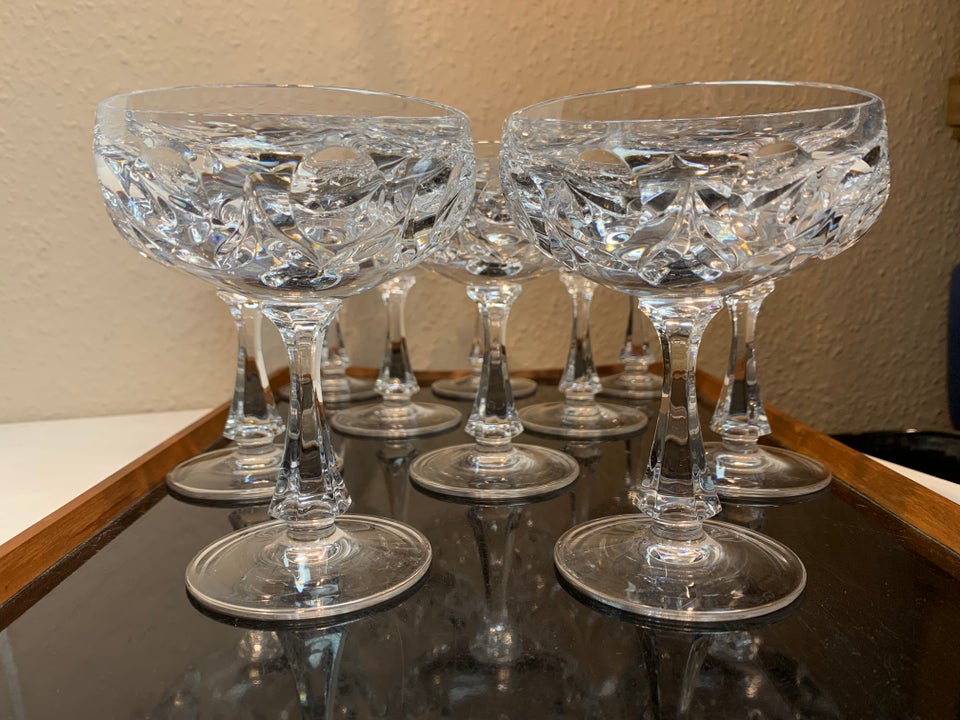 Glas, Vintage champagneskåle