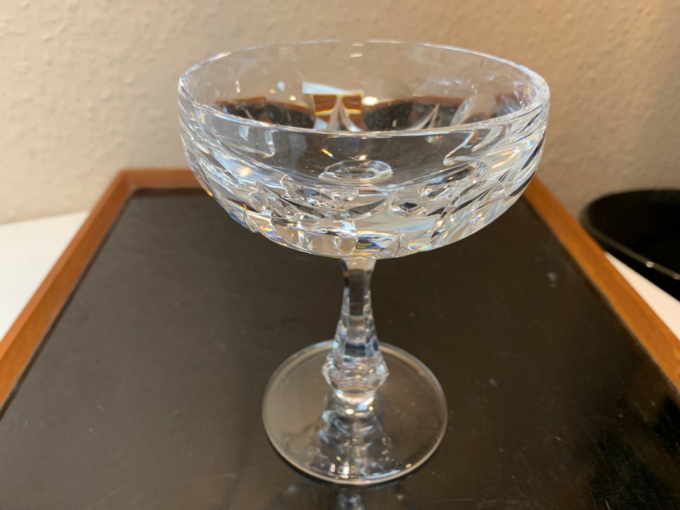 Glas, Vintage champagneskåle