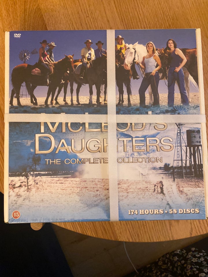 McLeod's daughters the complete