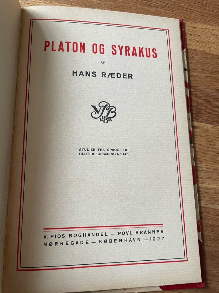 Platon og Syrakus, Hans Ræder,