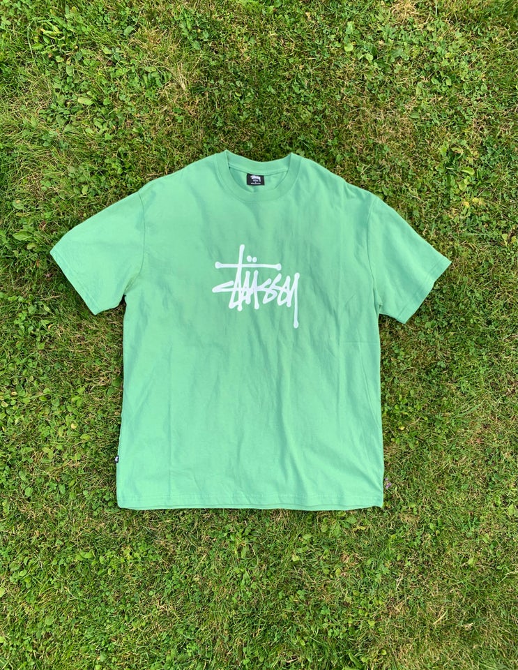 T-shirt Stussy str L