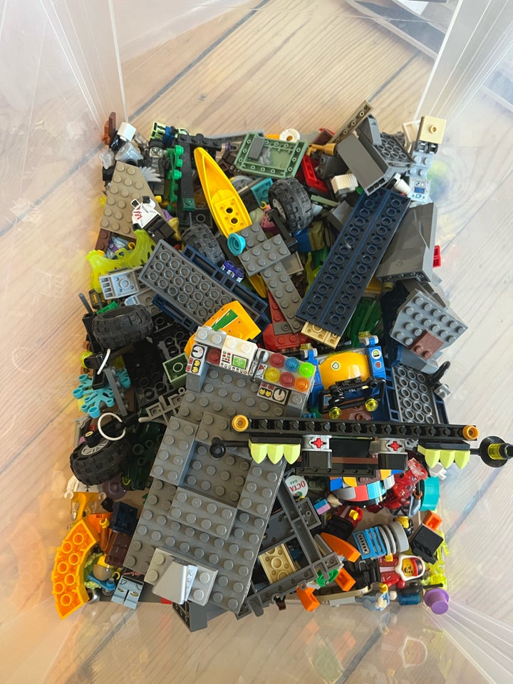 Lego andet, Hidden Side