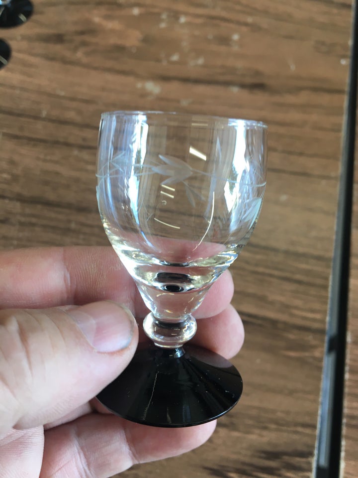 Glas Portvinsglas Ranke sortfod