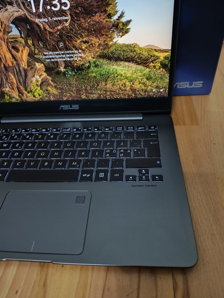 Asus ZenBook i5, 2,5 GHz, 8 GB ram