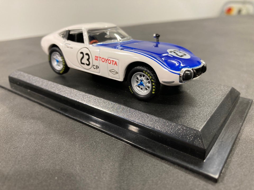 Modelbil, Toyota 2000 GT Shelby