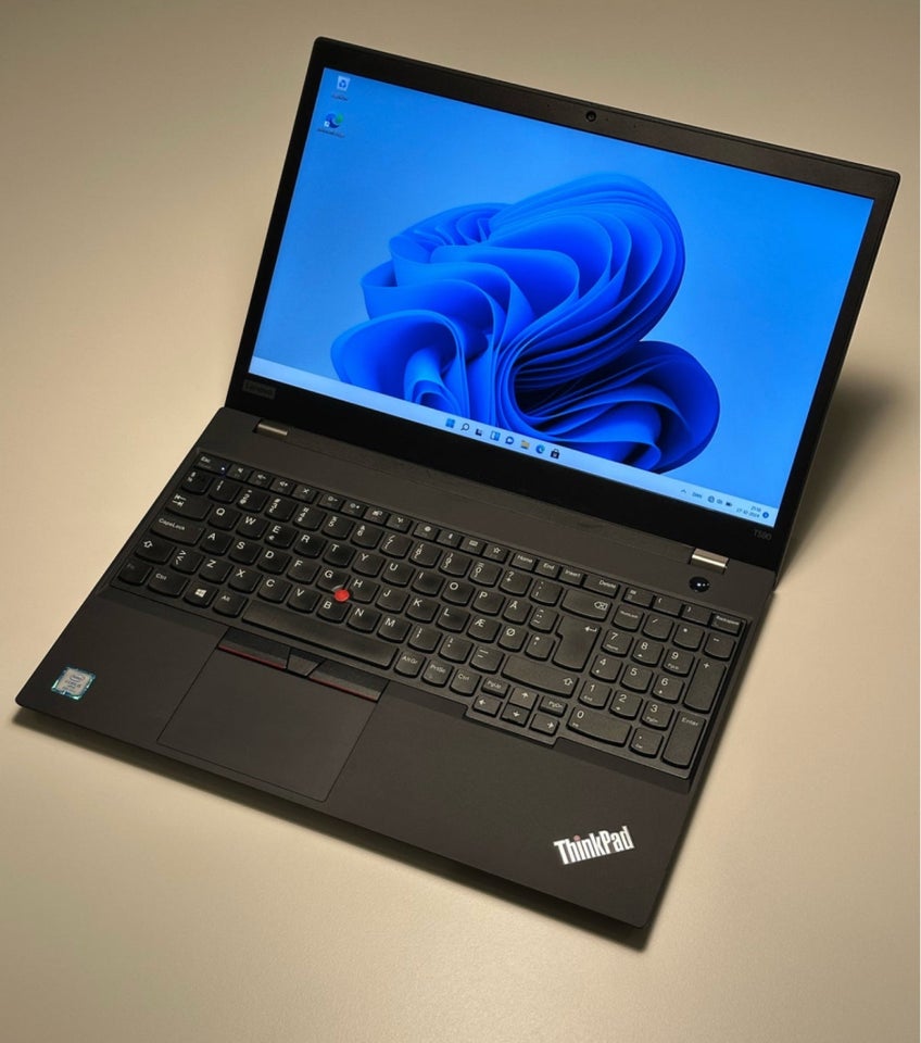 Lenovo T590, 1.9 GHz, 16 GB ram