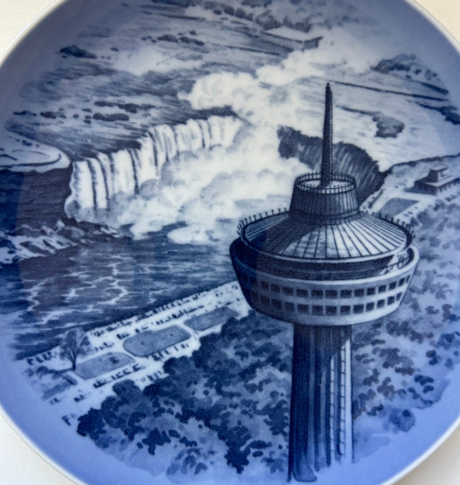 Skylon tower - Niagara Falls