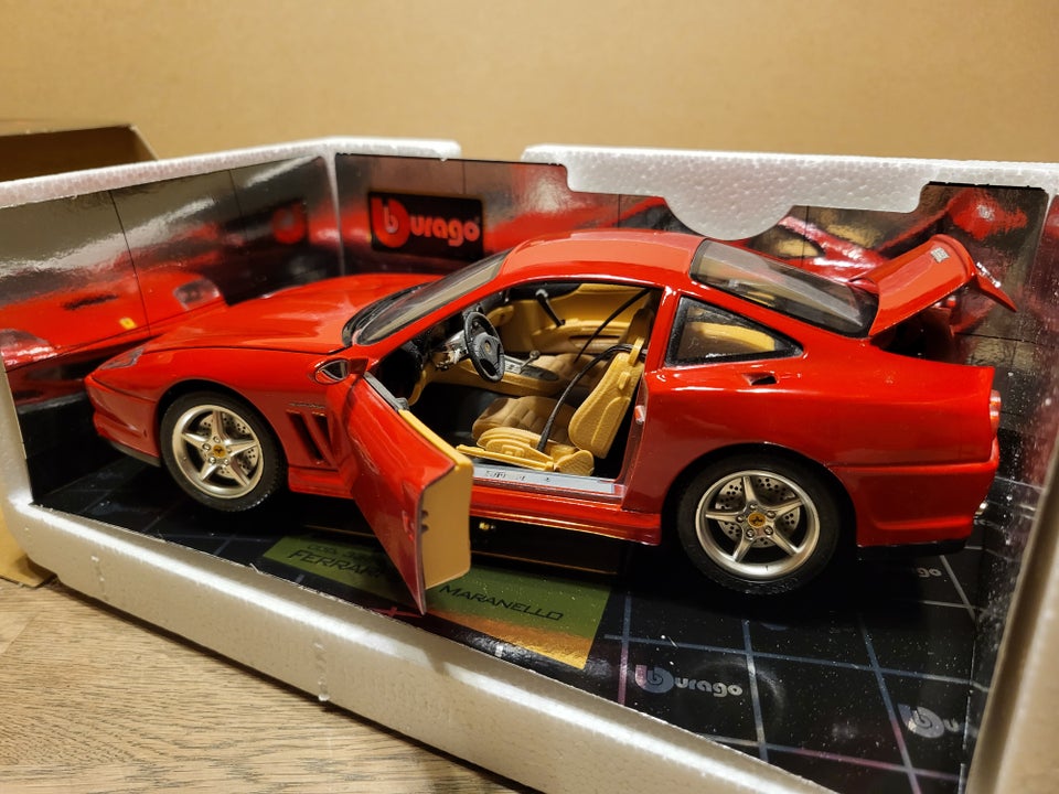 Modelbil, Ferrari 550 1996, skala